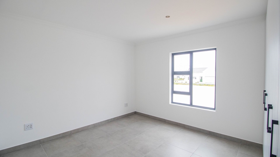 2 Bedroom Property for Sale in Britannia Beach Estate Western Cape